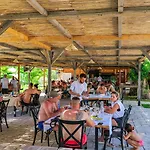 Bunec 4* Piqeras